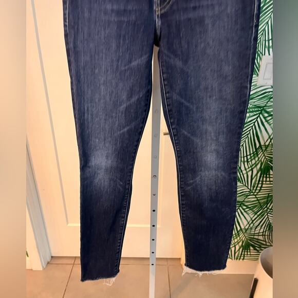 MOTHER Ankle Fray Jeans in Teaming Up size 26 - Picture 4 of 13